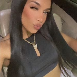 Meet your Posher, Livanyz